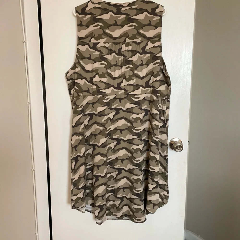 Torrid Sleeveless Zip Front Camo Shirt Dress - Sizes 1X & 2X - Picture 7 of 16